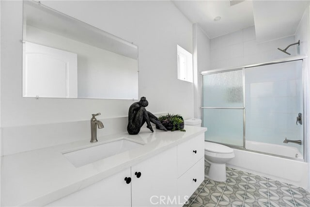 Photo - 6756 Ben Ave