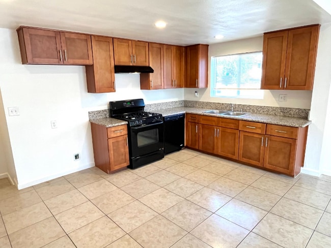 Photo - 4531 Park Ave