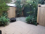 Private yard - 503 Bay St Unit B