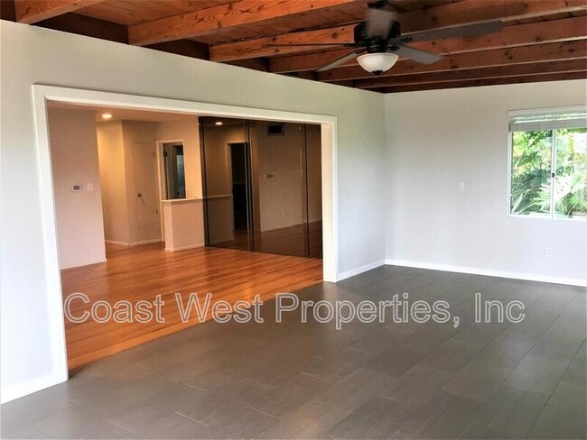 Photo - 4727 Glacier Ave