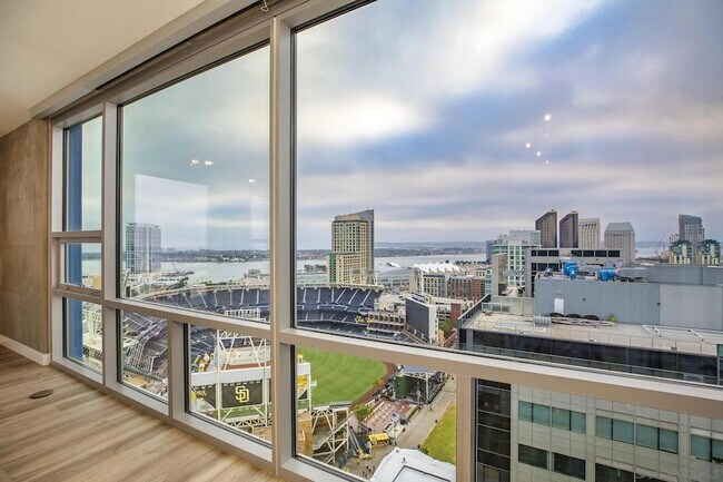 Photo - 321 Tenth Ave Unit 2408