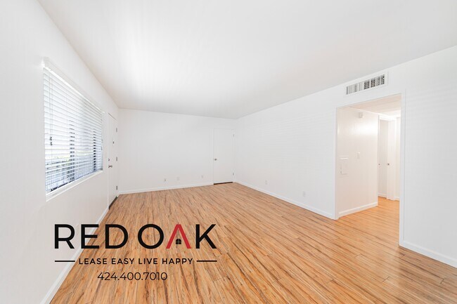 Photo - 10206 Independence Ave Unit 3