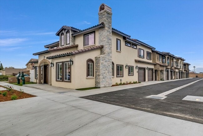 Photo - 16385 Valencia Ave Townhome