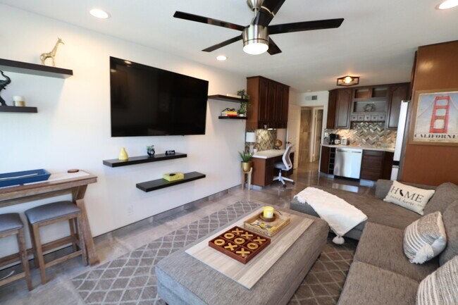 Building Photo - 9639 Spyglass Ave Unit 47