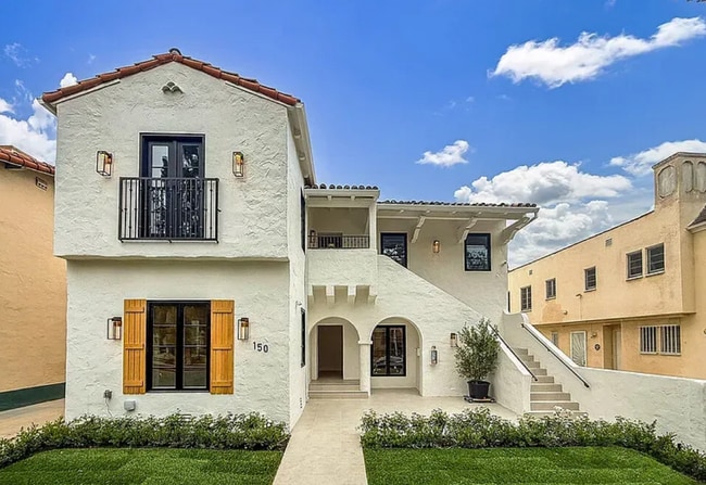 Photo - 150 N Arnaz Dr Unit C