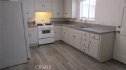 Photo - 324 W C St