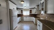 Photo - 927 W 3rd St Apartment