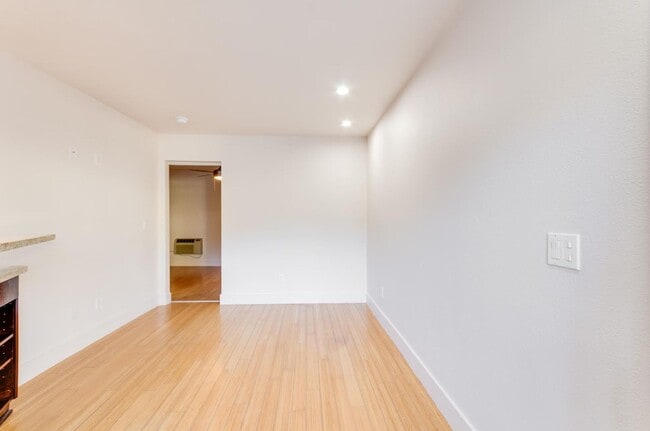 Photo - Canyonwood Apartments