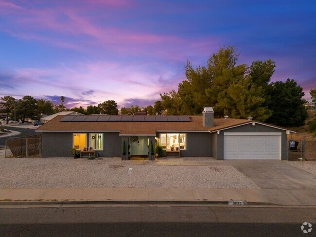 Building Photo - 16272 Trinidad Dr Rental