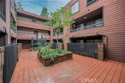 Photo - 4425 Whitsett Ave