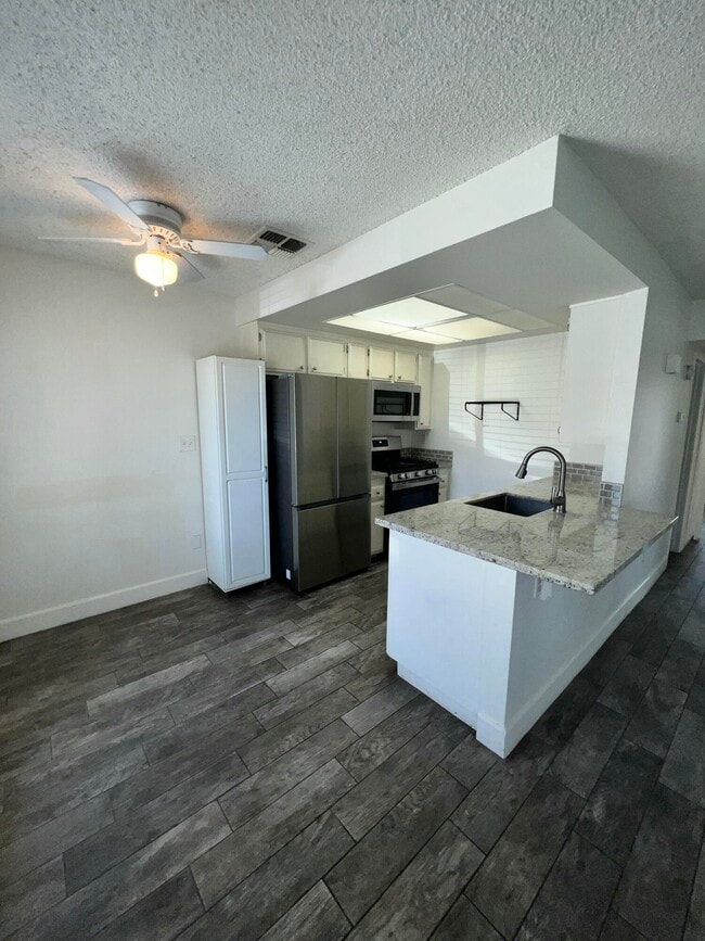 Photo - 82567 Ave 48 Unit 104