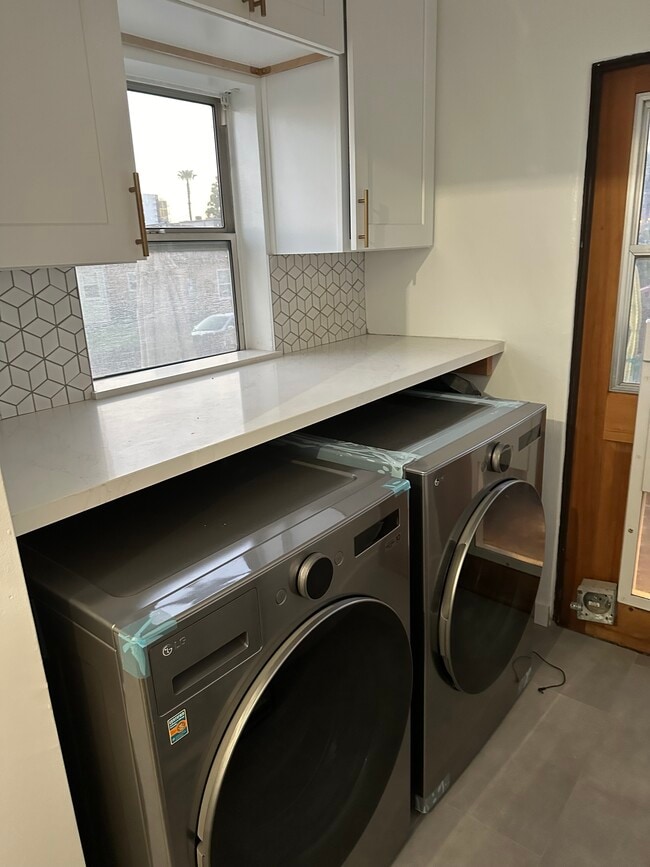 Photo - 5606 Meade Ave