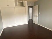 Photo - 853-857 Glenway Dr