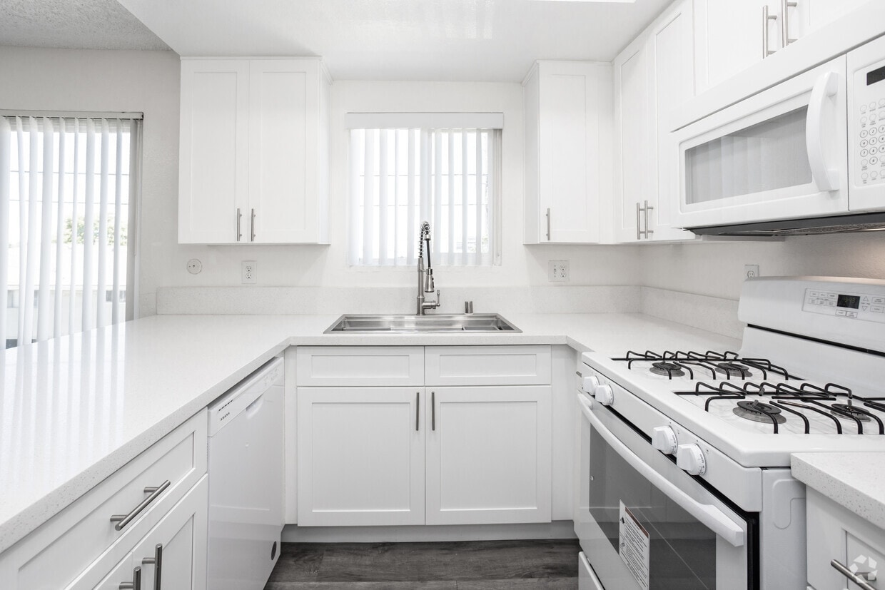 Floor Plan - 2 Bed 1 Bath