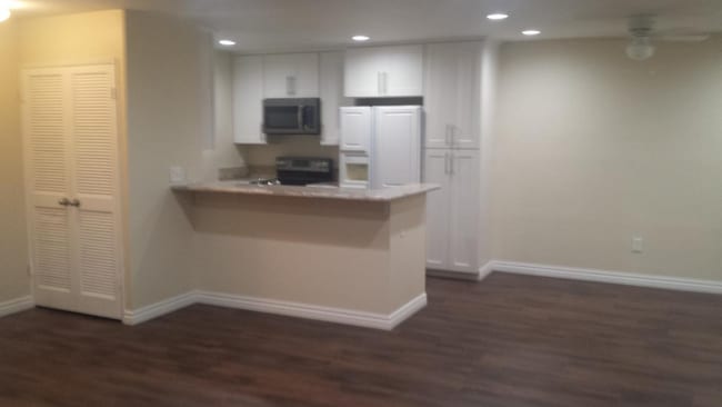Photo - 2521 W Sunflower Ave Condo