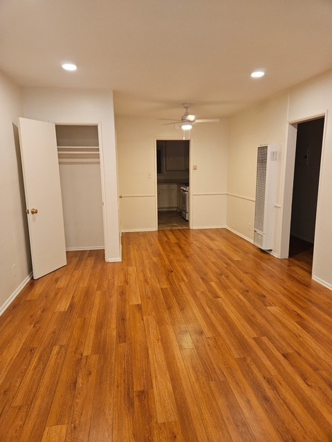 Building Photo - 224 E Elmwood Ave Rental