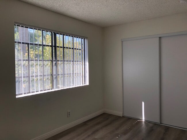 Photo - 5526 Carlton Way Unit 302