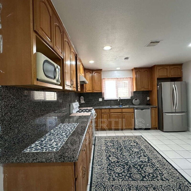 Photo - 13341 Benton St