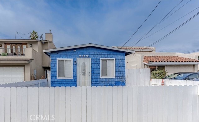 Photo - 923 Alabama St