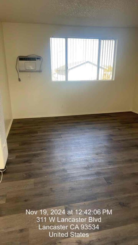 Photo - 333 W Lancaster Blvd Apartment Unit 123