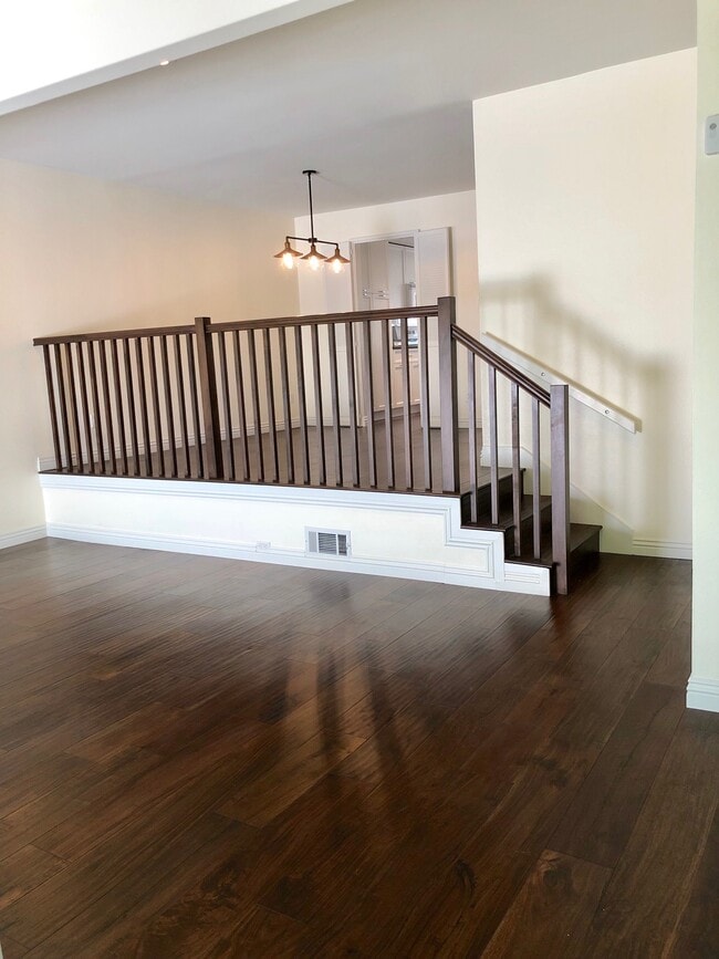 Living/Dining Room - 17195 Palisades Cir