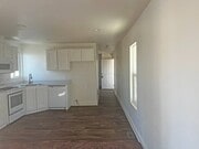 Photo - 21100 State St