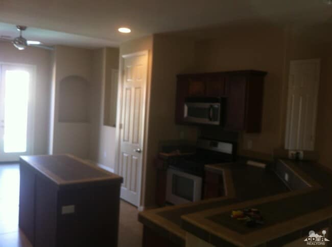 Photo - 78625 Bottlebrush Dr