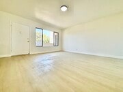 Photo - 700 Glenway Dr Apartment Unit 6