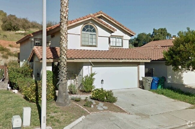 Building Photo - 4bed 2.5bath Remodeled inc. Solar & Pool Rental