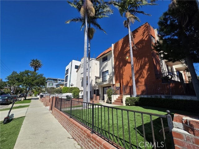 Photo - 2440 Penmar Ave