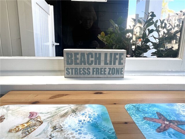 Photo - 419 E Bay Ave