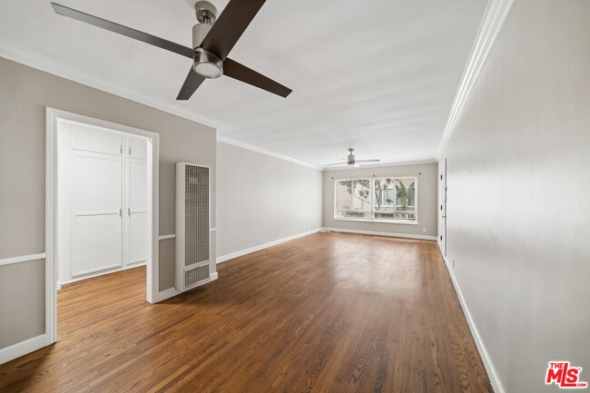 Building Photo - 3646 Carmona Ave Unit 1