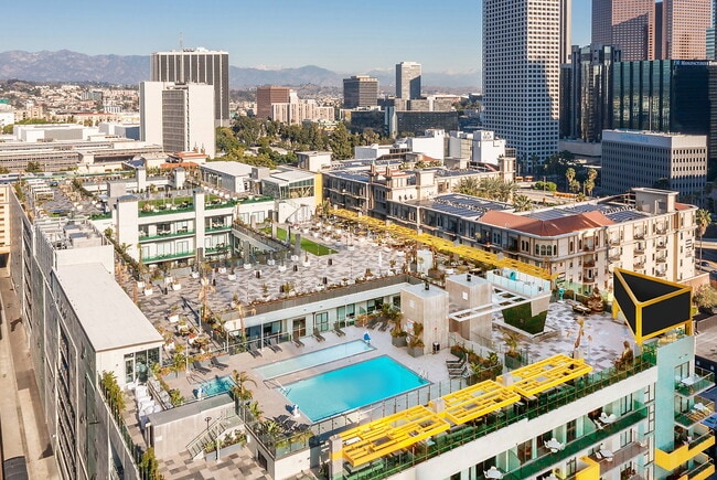 Photo - Skylux on Wilshire