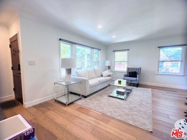 Photo - 5664 Donna Ave