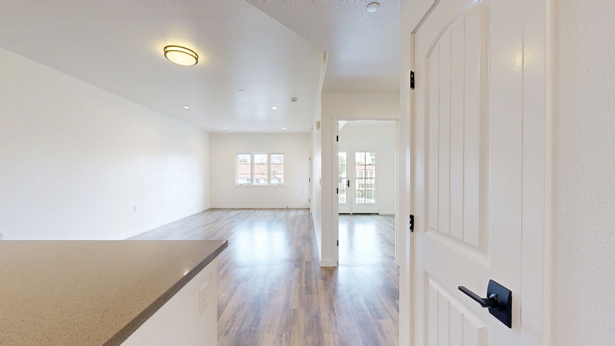 3D Tour - Catalina Luxury Apartments Unit 301