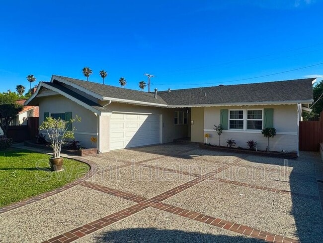 Photo - 1820 Avenida Estudiante