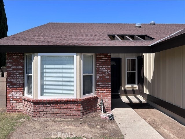 Building Photo - 1271 N Emogene St