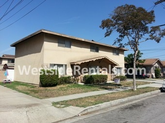 Photo - 9737 Walnut St