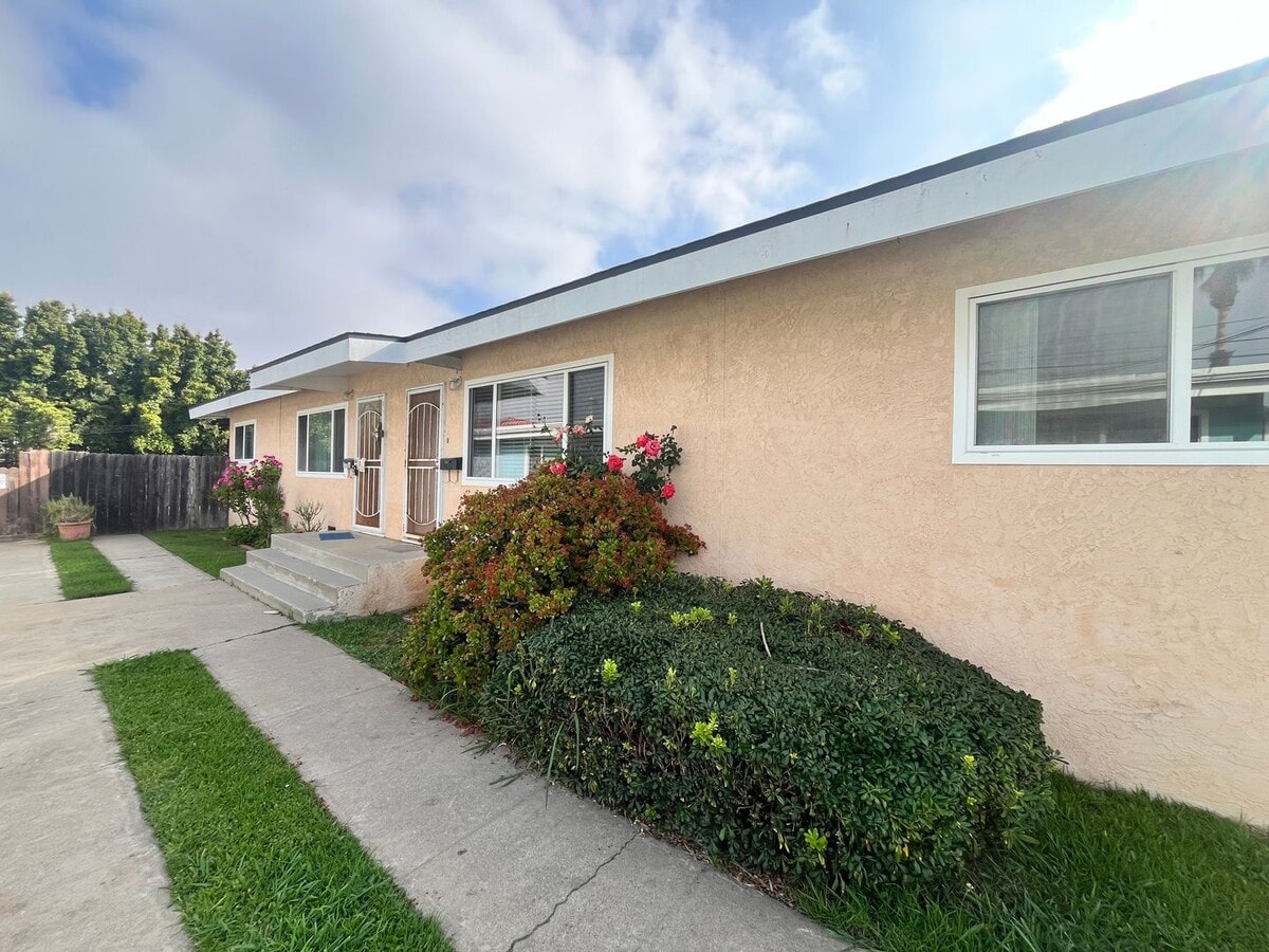 Photo - 1184-1186 Elm Avenue Unit 1184 Elm Avenue