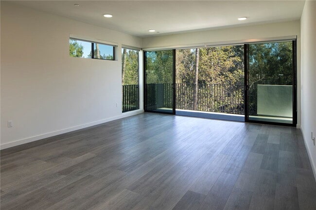 Photo - 12012 Valleyheart Dr