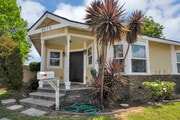 Photo - 3870 Clark Ave