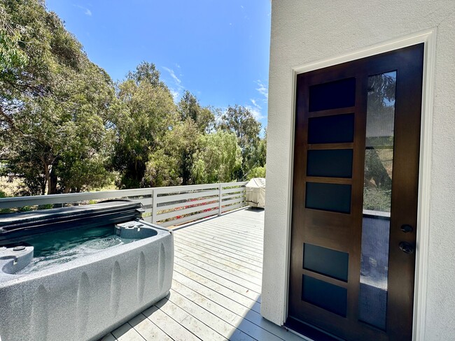 Photo - 29051 Pacific Coast Hwy Unit #B