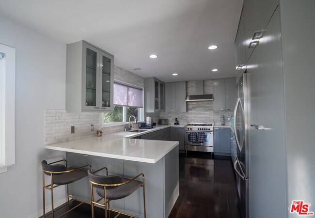 Photo - 1438 Davies Dr