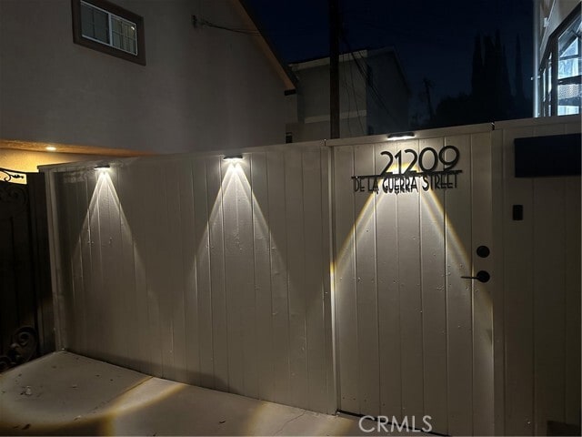 Building Photo - 21209 De La Guerra St