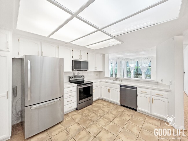 Photo - Beautiful 2BD/2BA w/ A/C, Reserved Parking, and In-Unit Laundry in Mission Valley! Unit 2101