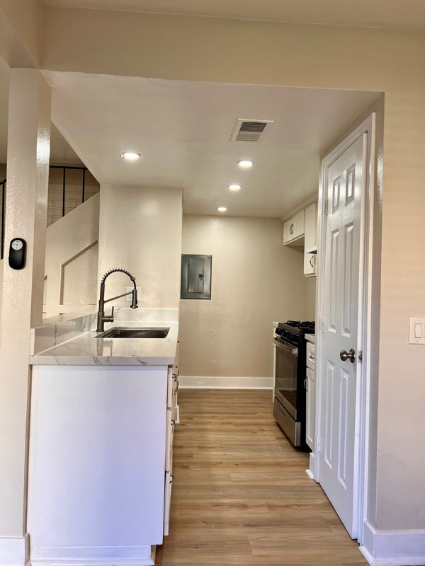 Photo - 1731 Normandy Pl Unit 70B