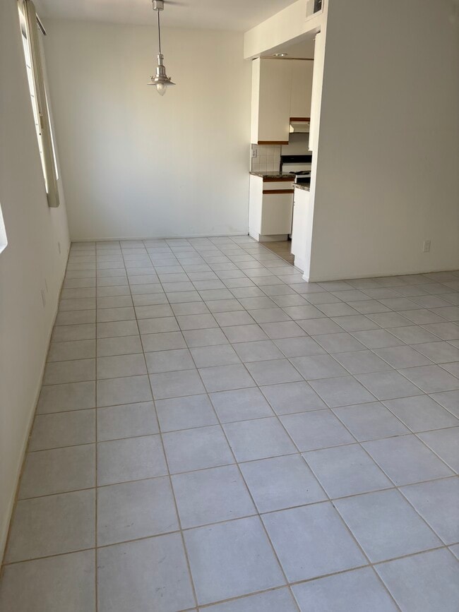 Photo - 4441 Woodman Ave