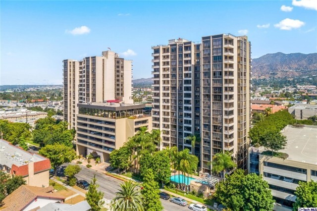 Building Photo - 345 Pioneer Dr Unit 1404