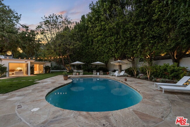 Photo - 9451 Hidden Valley Pl