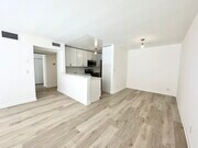 Photo - 2332 S Bentley Ave